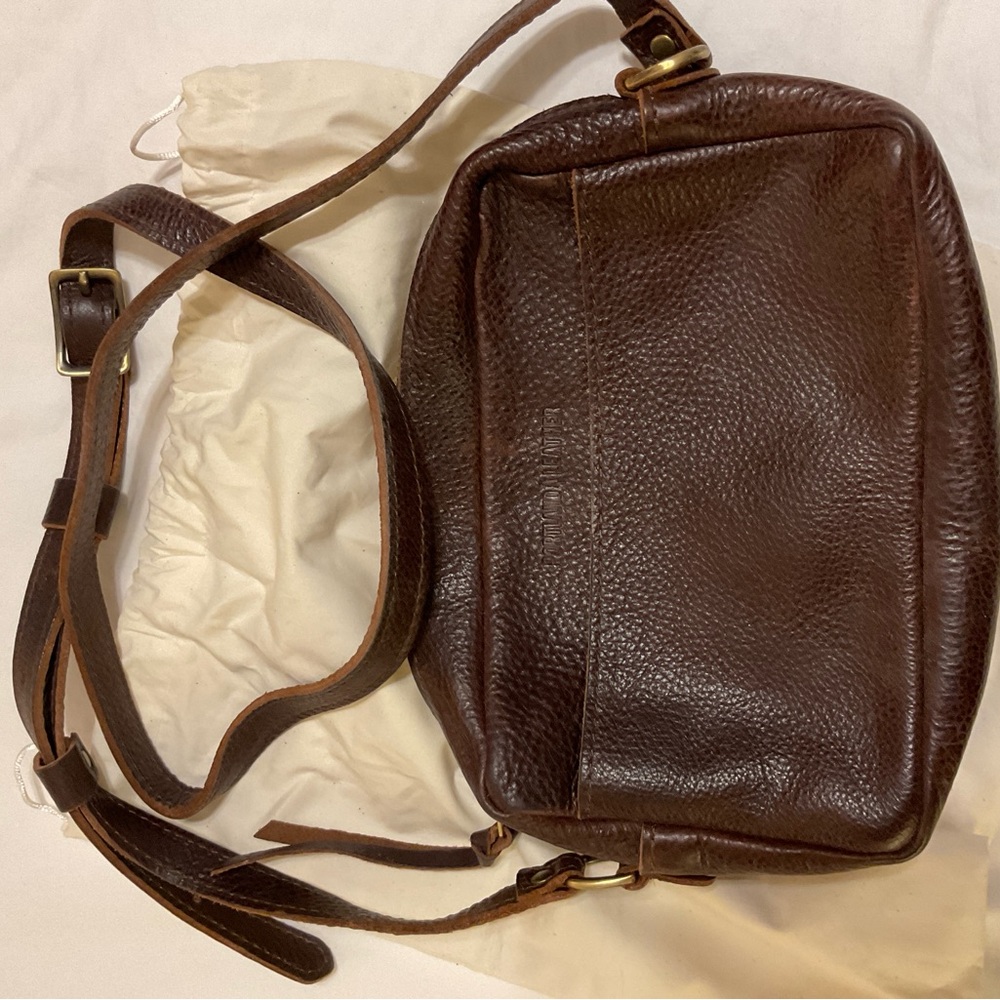 PORTLAND LEATHER GOODS 'ALMOST PERFECT' CAMERA BAG PURSE in Coldbrew